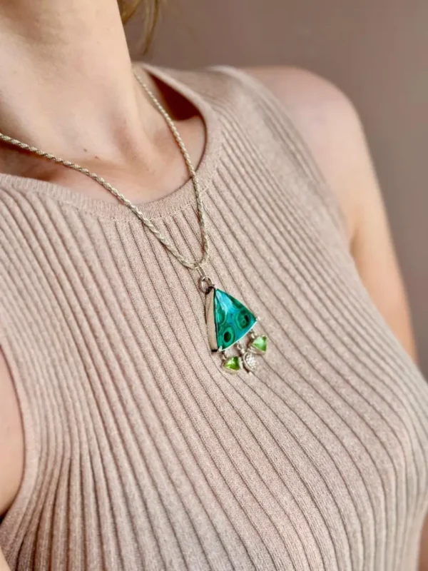 colgante-crisocola-malaquita-peridoto-tortuga-4 Abrazo de Tortuga