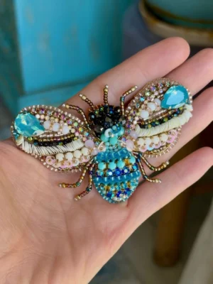 Prendedor Abeja